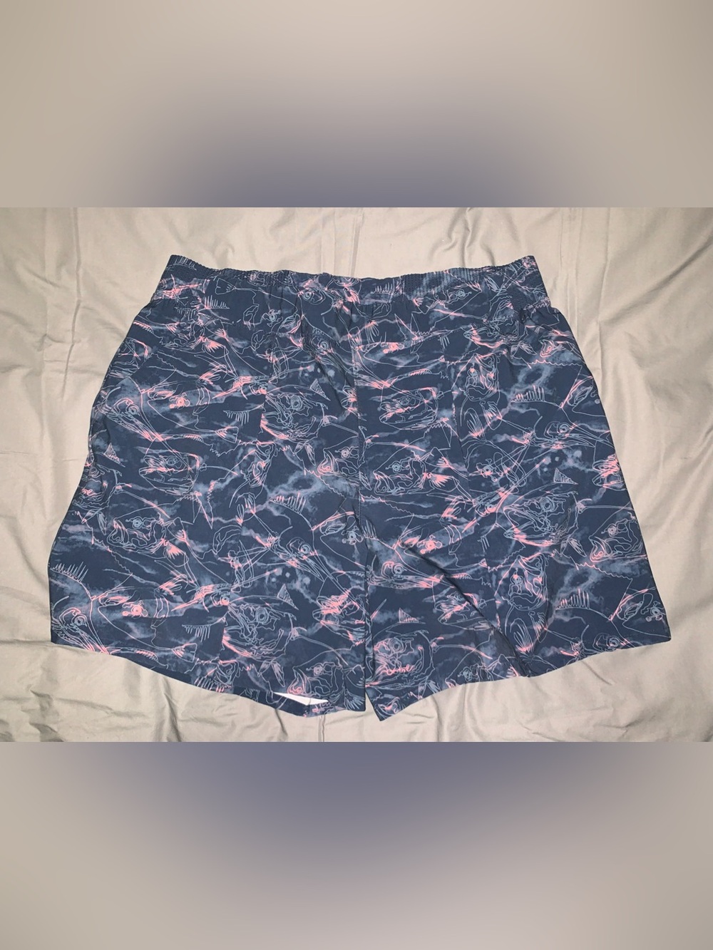 Columbia Women's PFG performance fishing gear Shorts with fish detail